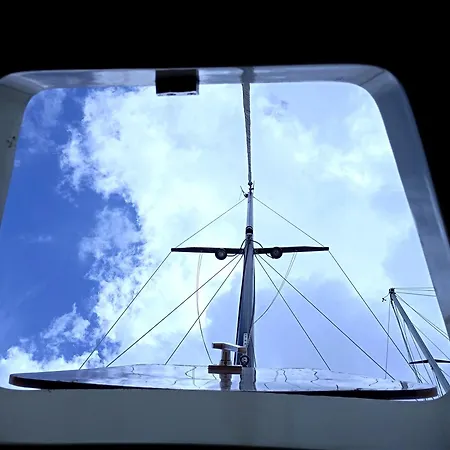 Botel Cosy Sailboat Amesterdão